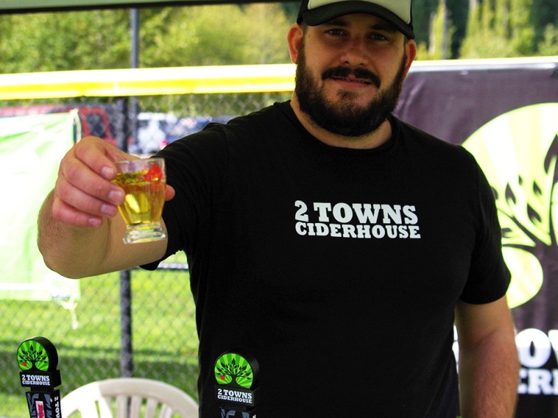 Cider-Swig-2015-Gig-Harbor-2-Towns-Ciderhouse