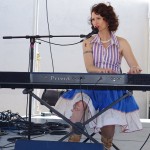 2015-Sasquatch-Brew-Fest-Douglas-County-Daughters-keyboardist