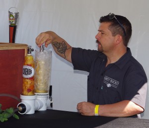 Bremerton-Summer-BrewFest-Dirty-Bucket-Brewing-Randall