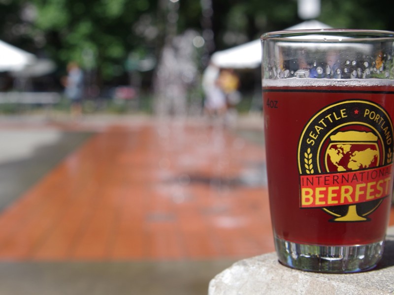 portland-international-beerfest-fountain