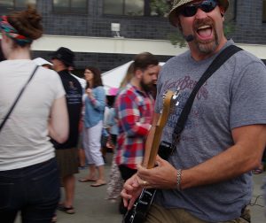 Olympia-Brew-Fest-2016-rocking-the-crowd