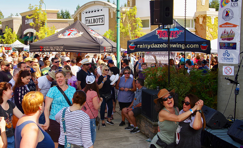 Gig-Harbor-Beer-Festival-2017-dancers