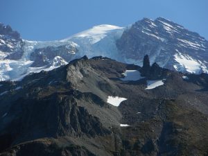 Hiking-Mowich-Lake-to-Dry-Creek-Tokaloo-Spire