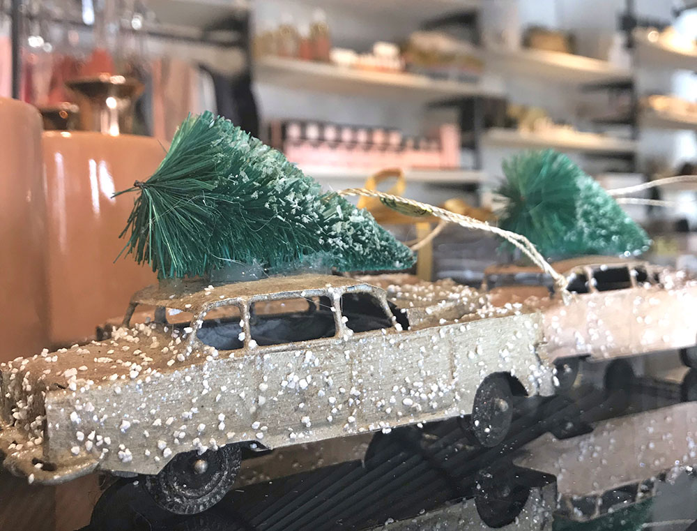 Proctor-Presents-Peaks-and-Pints-and-Lapis-Tacoma
