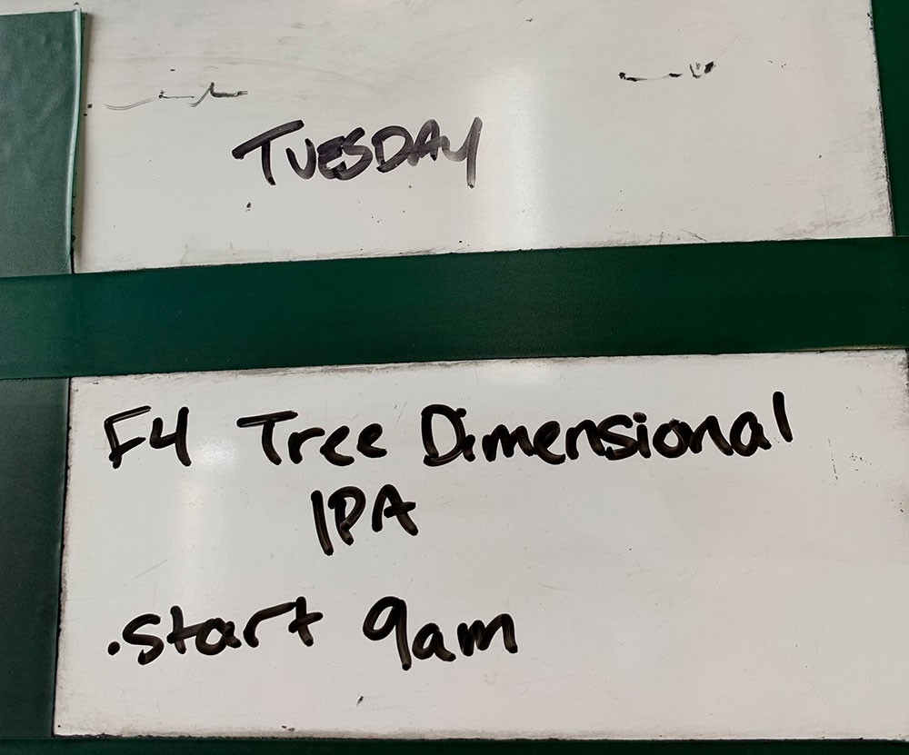 Kulshan-brews-Peaks-and-Pints-Tree-dimensional-IPA